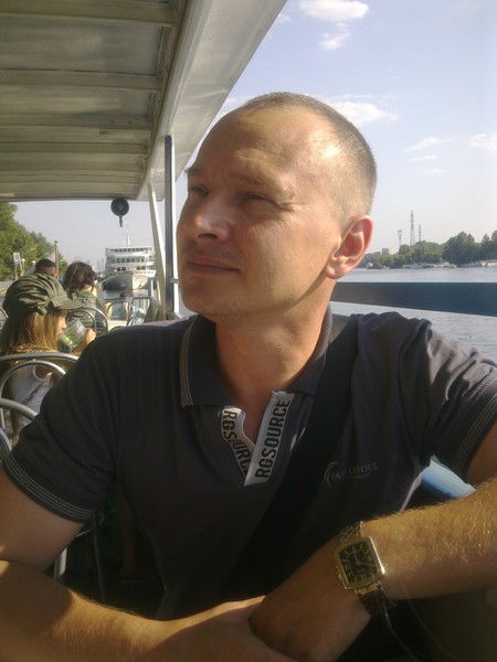 Андрей Емельянов