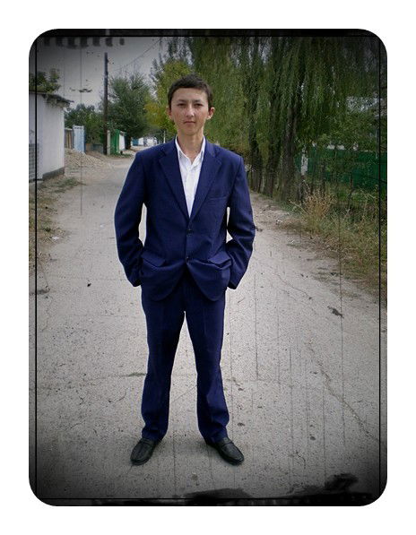 Рустам Абдуганиев