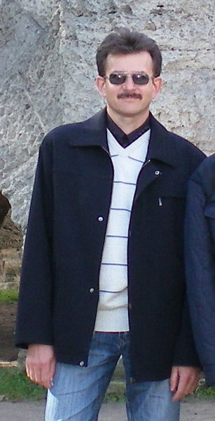 Владимир Мотов