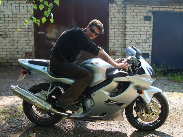 Игорь Иванов