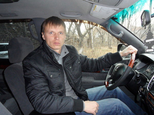 Юрий Захаров