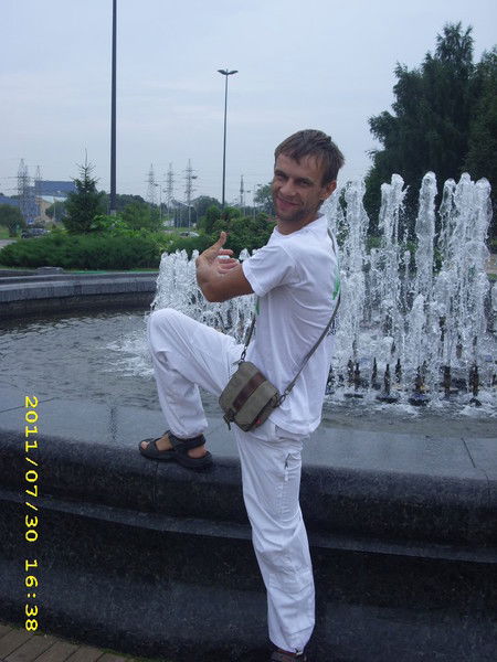 Андрей Комар