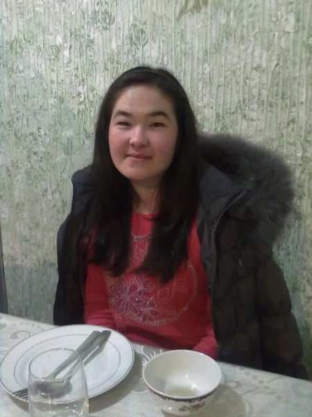 Нигора Суярова