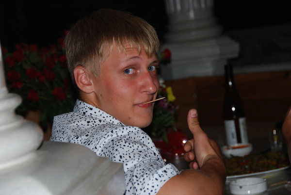 Алекс Попович