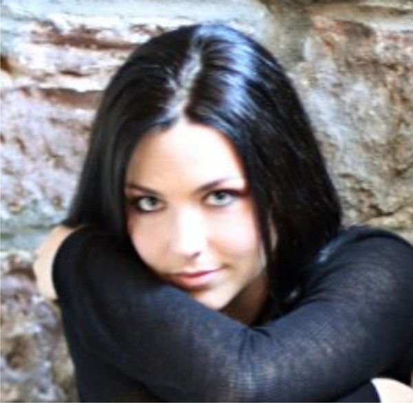 Елена Солодовникова