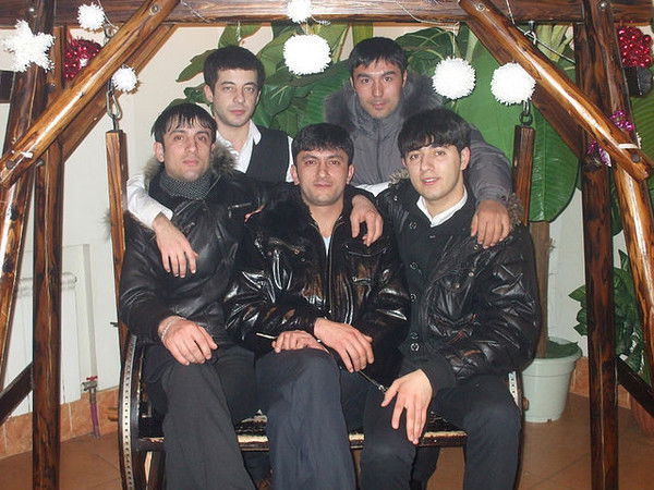 Мефтун Нуру