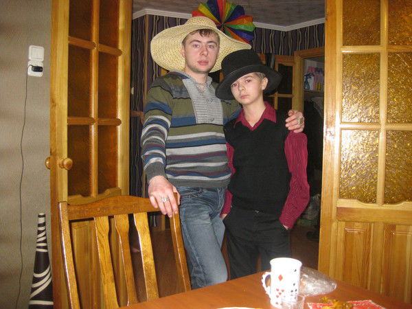 Денис Грубенков