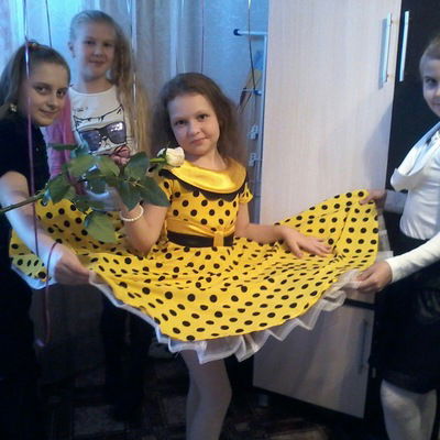 Даша Попова