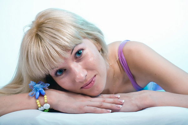 Елена Попова