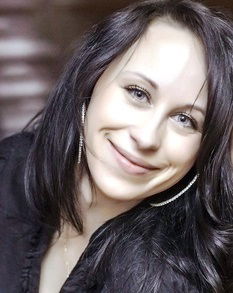 Алёна Глазунова