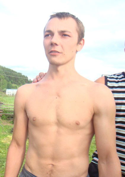 Денис Белов