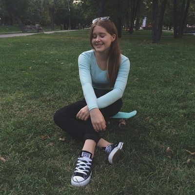 Оля Сапиженко