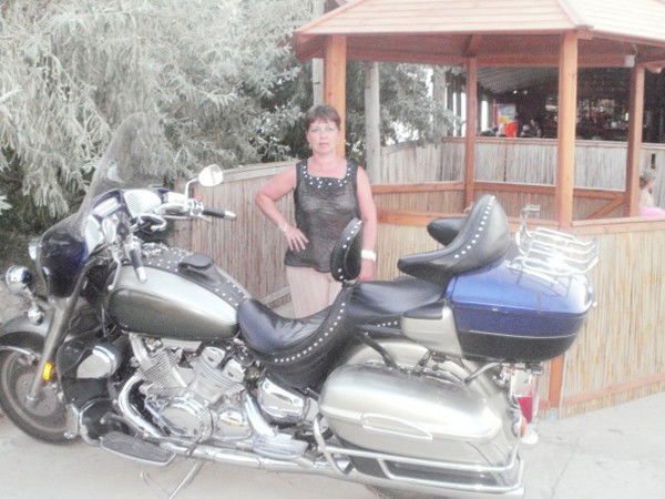 Елена Базарова