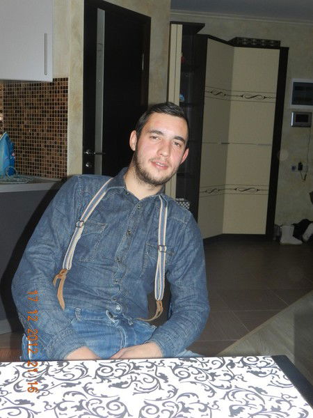 Олег Кравцов