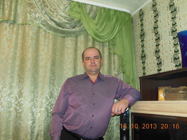 Олег Золотарев