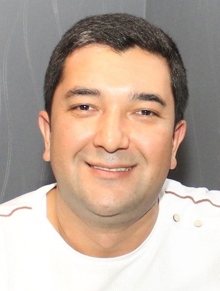 Эльнур Максумов