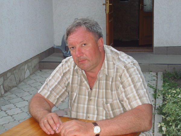 Олег Стахов