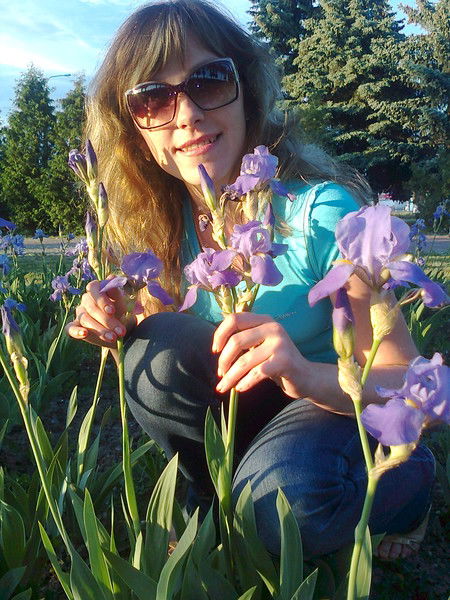 Лена Савина