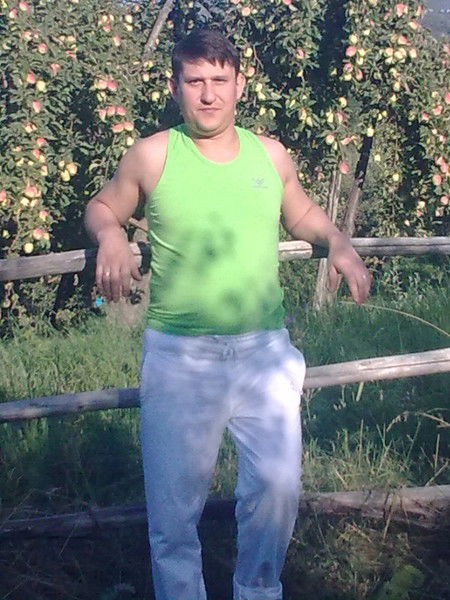 Максим Хижнаков