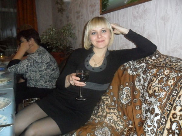 Лена Савина