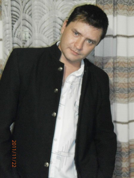 Денис Попов