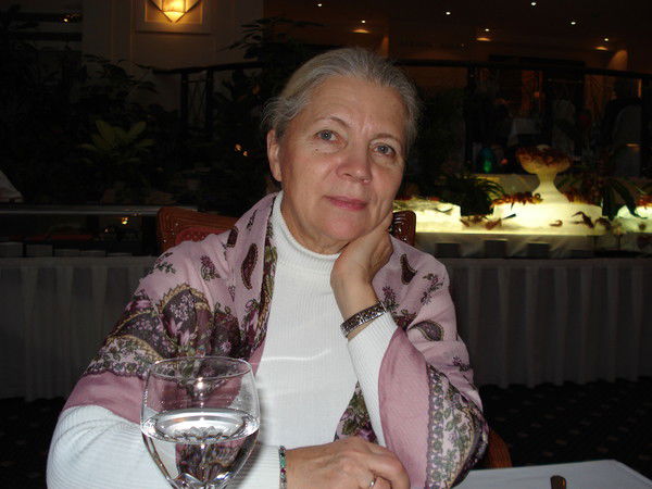 Нина Остистая