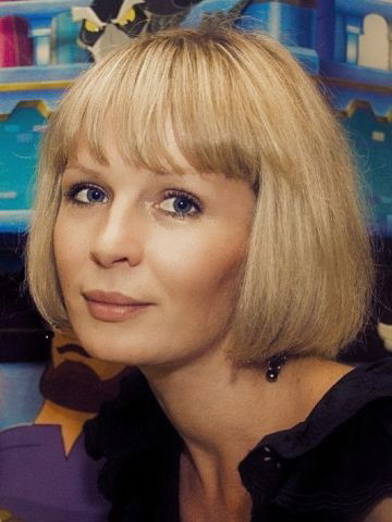 Елена Комарова