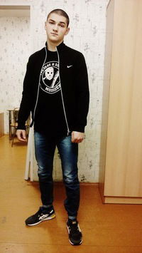 Артур Болов