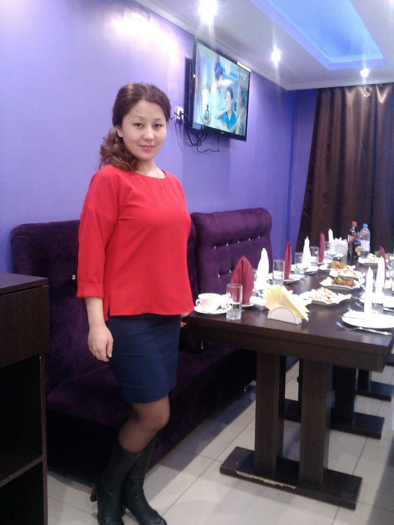 Лиза Белова