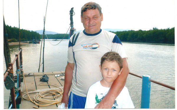 Николай Петиков