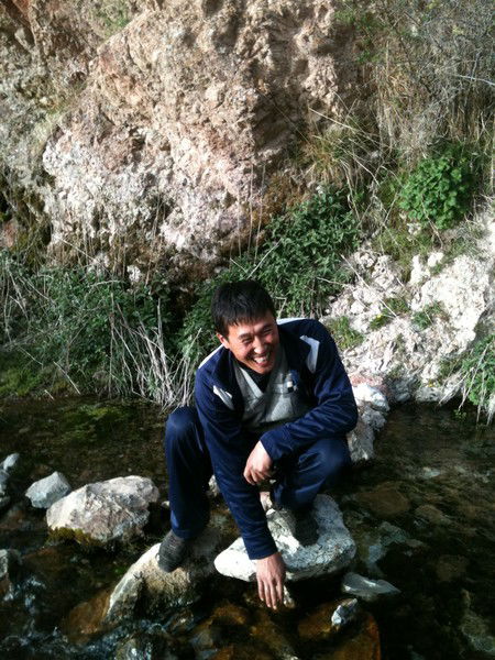 Азатбек Белеков