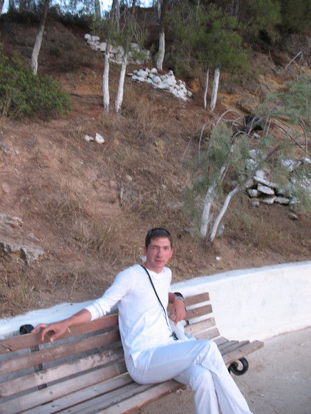 Антон Бондаренко