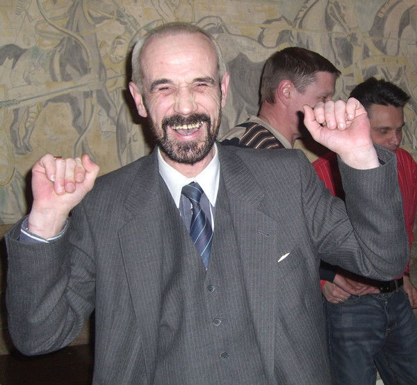 Андрей Попов