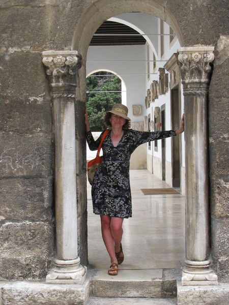 Лара Гребенюк