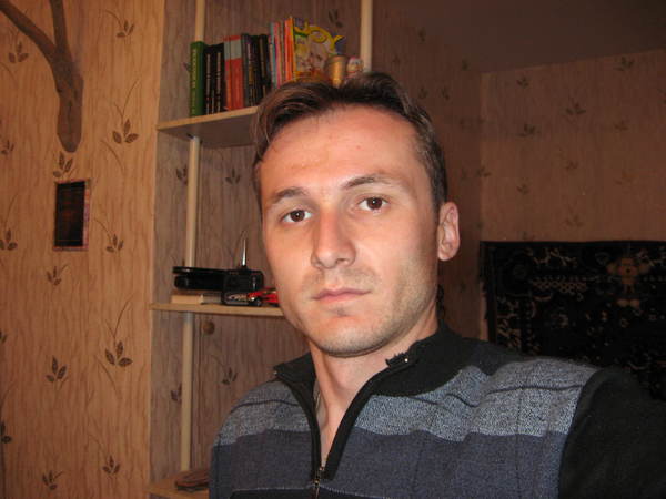 Алишер Ишанходжаев