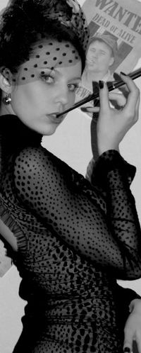 Елена Попова