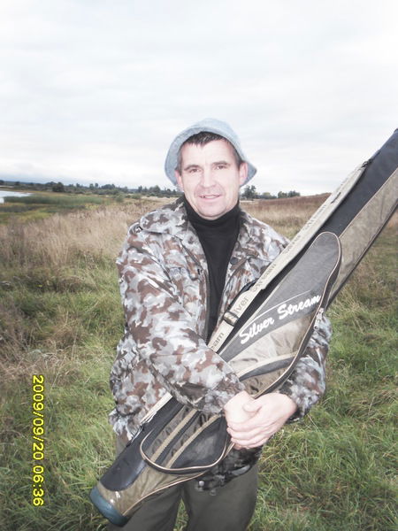 Олег Неумоин