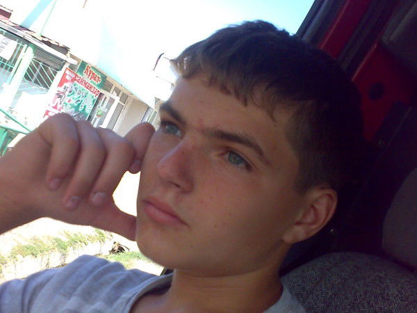 Артем Компонец