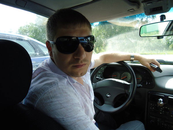 Андрей Конюченко