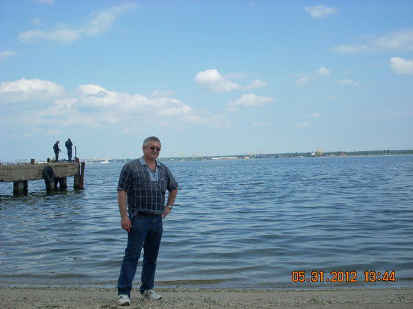 Андрей Петренко