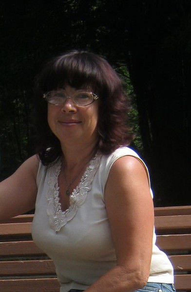 Елена Нилова