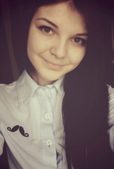 Настя Муратова