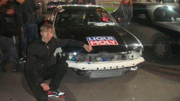 Максим Есаков