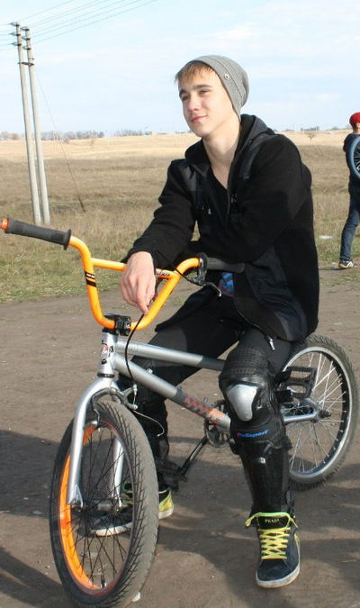 Женя Макусий