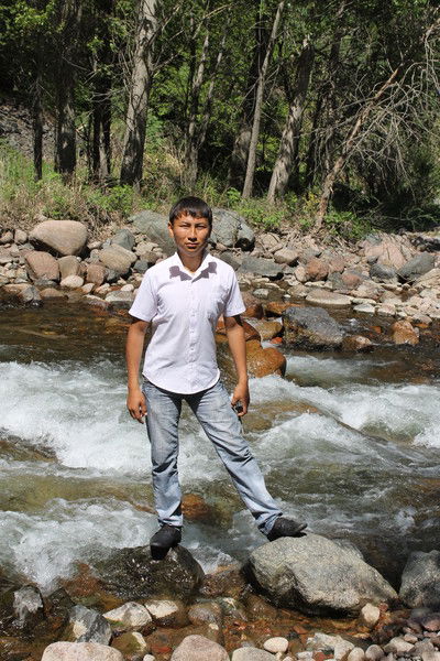 Олжас Даулетов