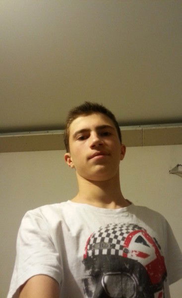 Сашка Тихонов