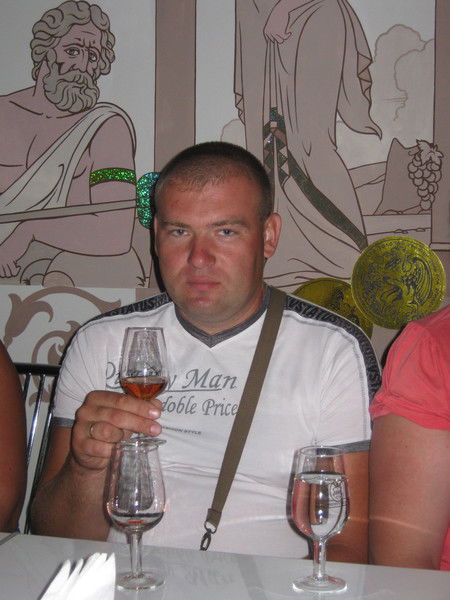 Андрей Олейник