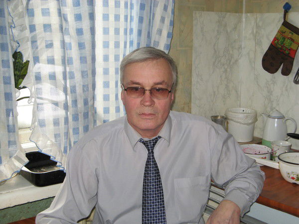 Владимир Антонов