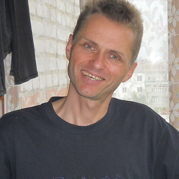 Дмитрий Овчаренко