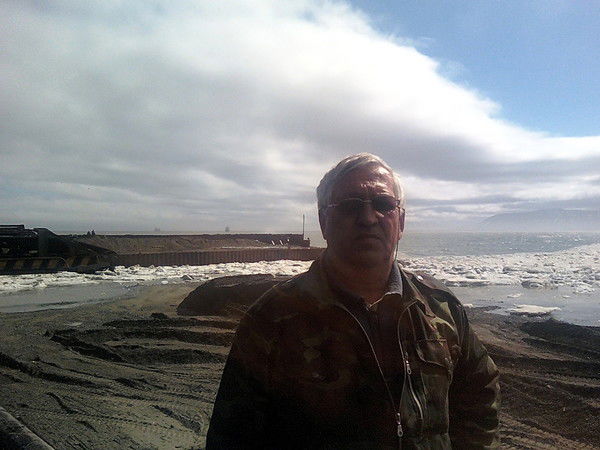 Александр Леонов